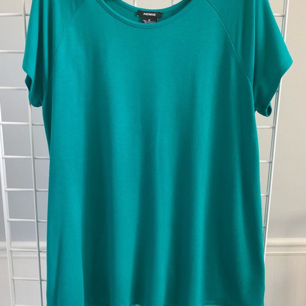 PREMISE Studio aqua short sleeves top. Size XL.